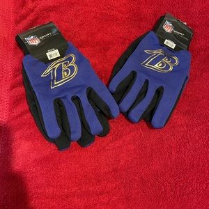 Forever Collectibles NFL Baltimore Ravens Sports Utility Gloves